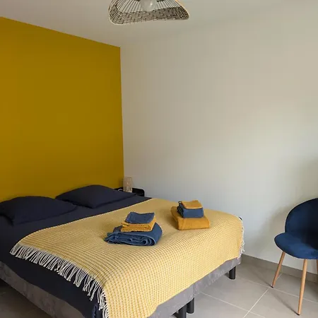 Aux Bulles Colorees D'athis 3*