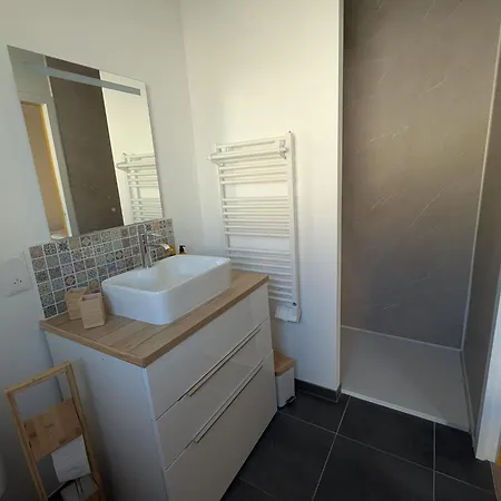 Aux Bulles Colorees D'athis Bed & Breakfast 3*